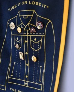 Oxford Pennant Pin Keeper Felt Banner (Pin Collection Display)