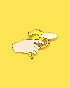 Badaboöm Studio Enamel Pins + Buttons Banana Gun Pin