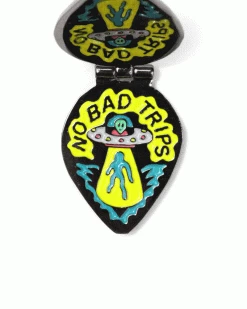 Killer Acid Enamel Pins + Buttons No Bad Trips Alien UFO Folding Moving Pin