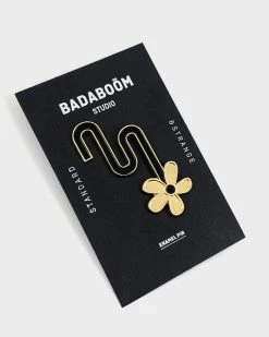 Badaboöm Studio Enamel Pins + Buttons Falling Flower Pin