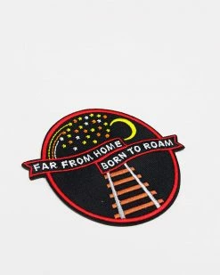 Explorer's Press Born To Roam Travelers Crest Patch Pins + Patches