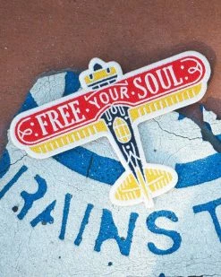 Asilda Store Pins + Patches Free Your Soul Patch