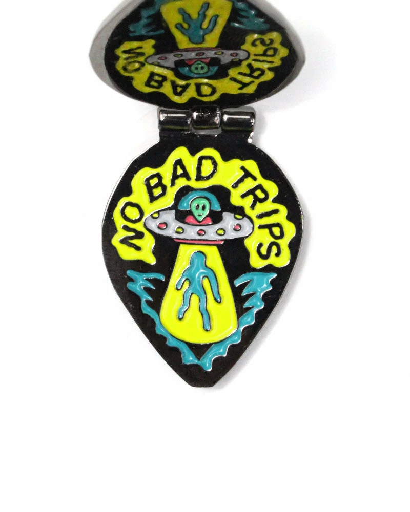 Killer Acid Enamel Pins + Buttons No Bad Trips Alien UFO Folding Moving Pin 2 Killer Acid Enamel Pins + Buttons No Bad Trips Alien UFO Folding Moving Pin