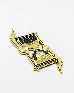 Ectogasm Skull Hourglass Pin